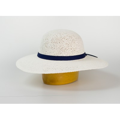 Dámský papírový klobouk s širokou krempou 2