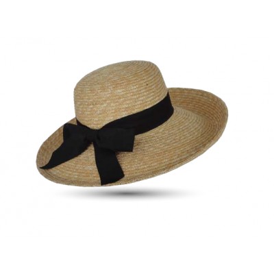 Dámský klobouk zdobený stuhou