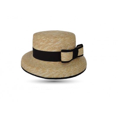 Dámský klobouk zdobený mašlí