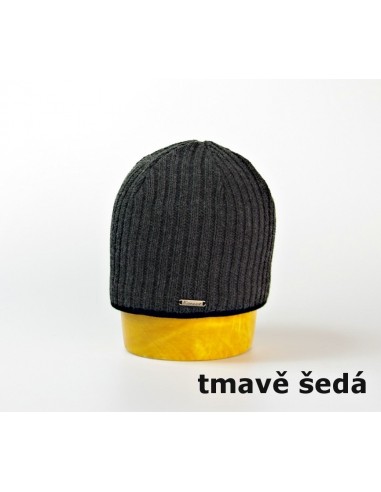 Pletená čepice s kontrastním lemem