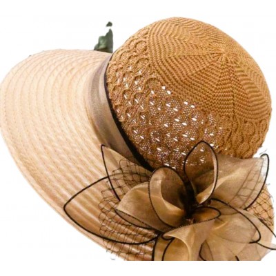 Dámský klobouk zdobený