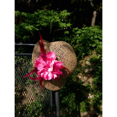 Modelový klobouk z mořské...