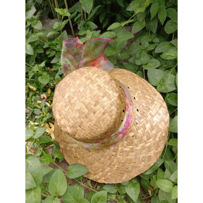 Dámský kšilt zdobený stuhou