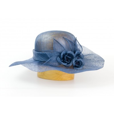 Modelový klobouk sinamay