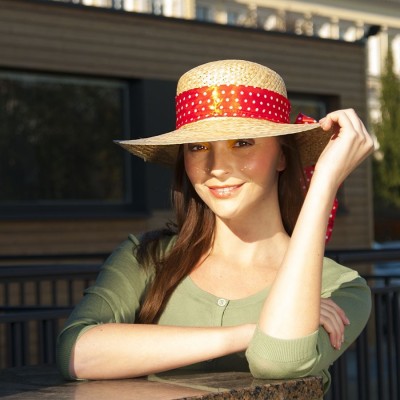 Dámský slaměný klobouk s mašlí