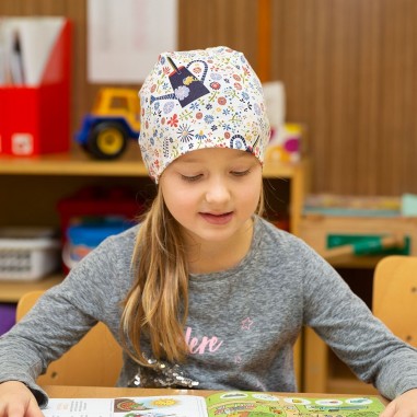 Bavlněná čepice hladká s potiskem 